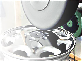 Alufelgen mechanisch polieren